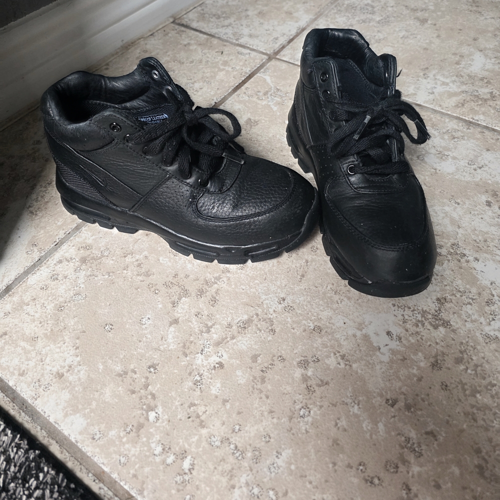 Nike Black Leather ACG All Terrain Boots